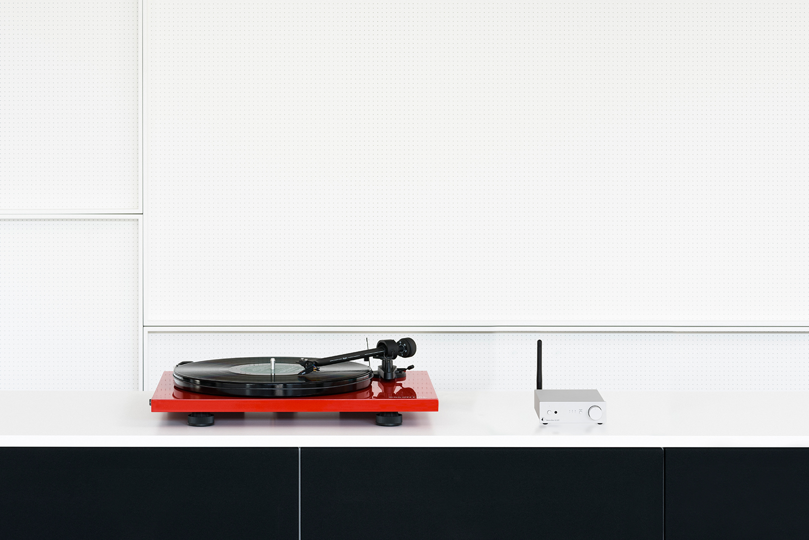 pro-ject-essential-iii-bt-plattenspieler-mit-bluetooth image 2