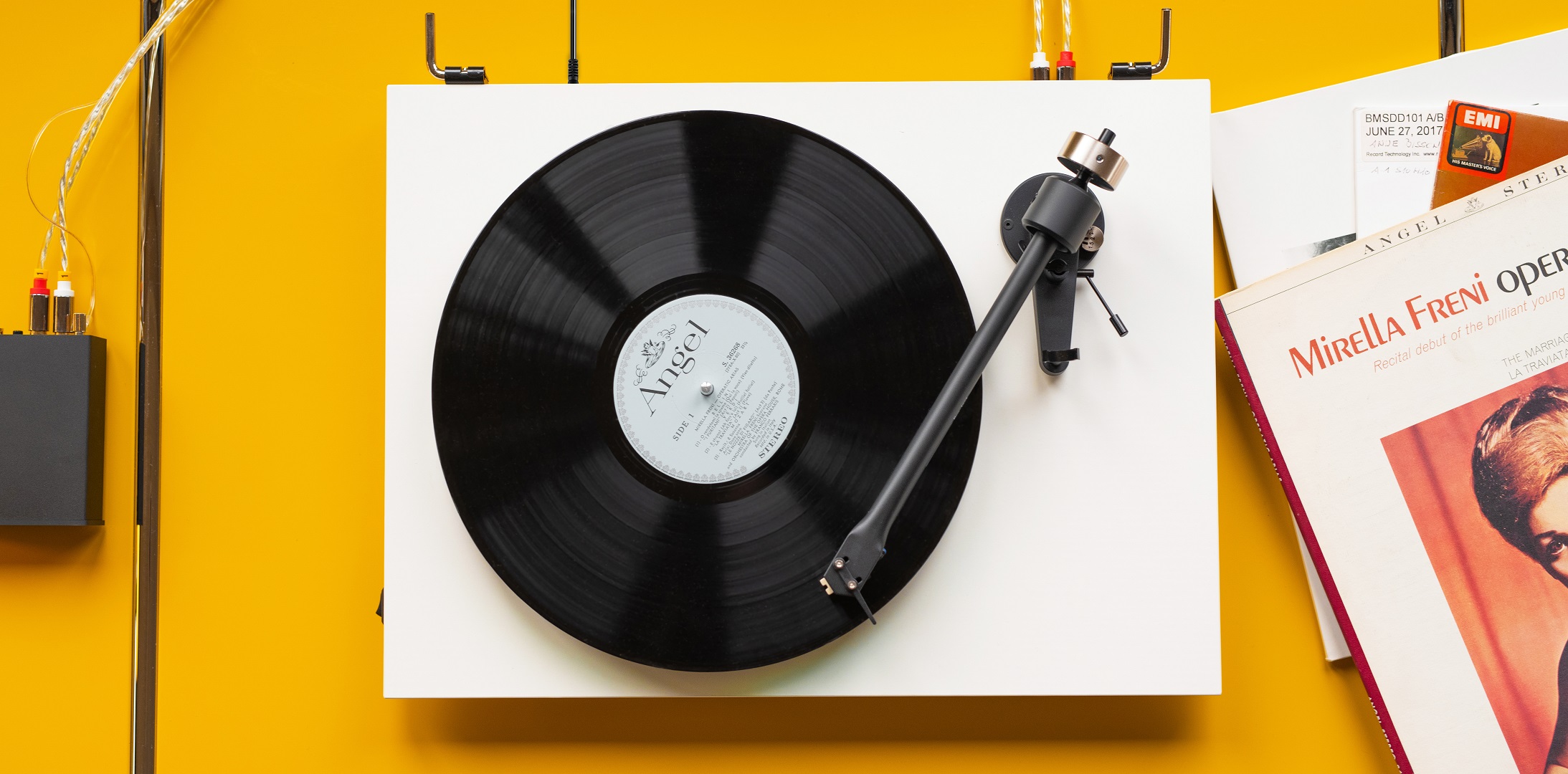 pro-ject-t2-plattenspieler-mit-carbon-tonarm-und-acryl-teller image 4