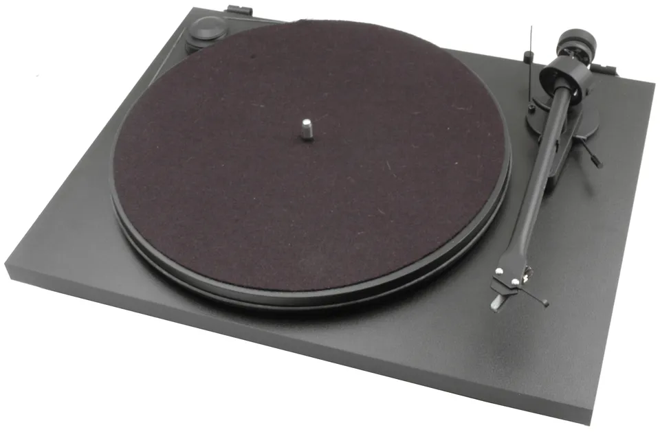 pro-ject-essential-ii-plattenspieler-2 image 1
