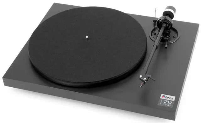 pro-ject-1anniversary-limitierter-jubil-ums-plattenspieler-aus-der-debut-line image 1