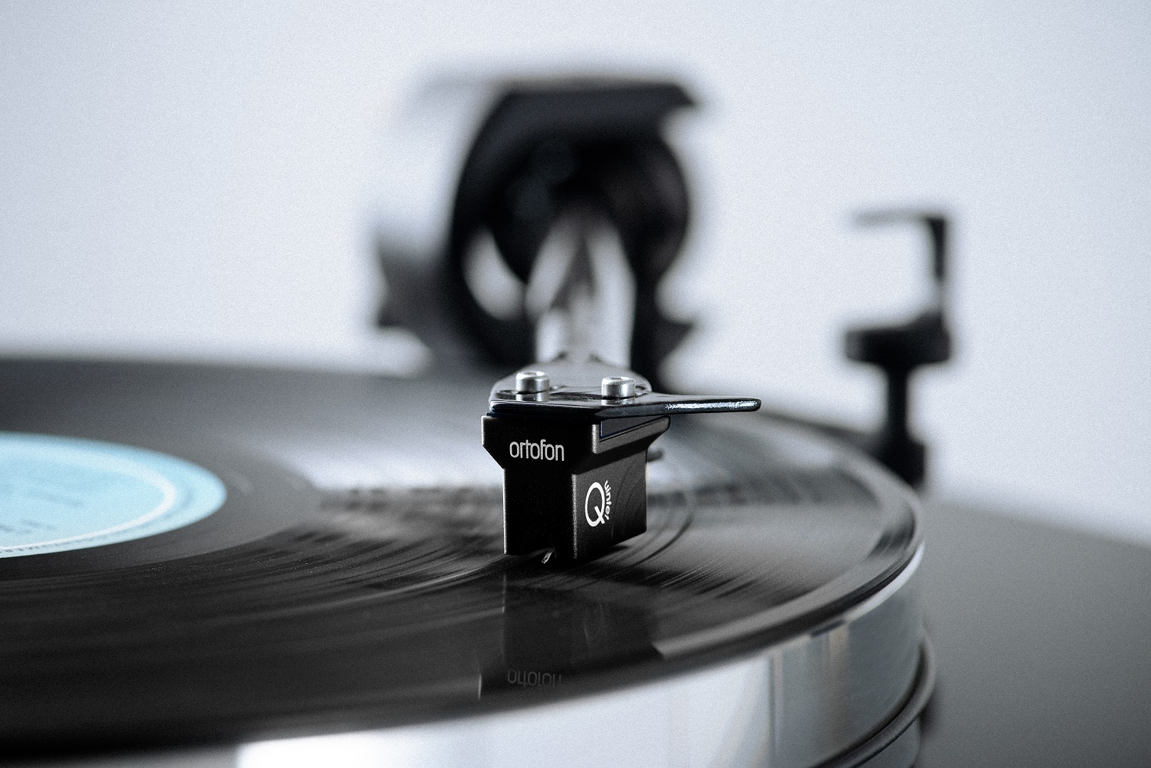pro-ject-x8-special-edition-plattenspieler image 2