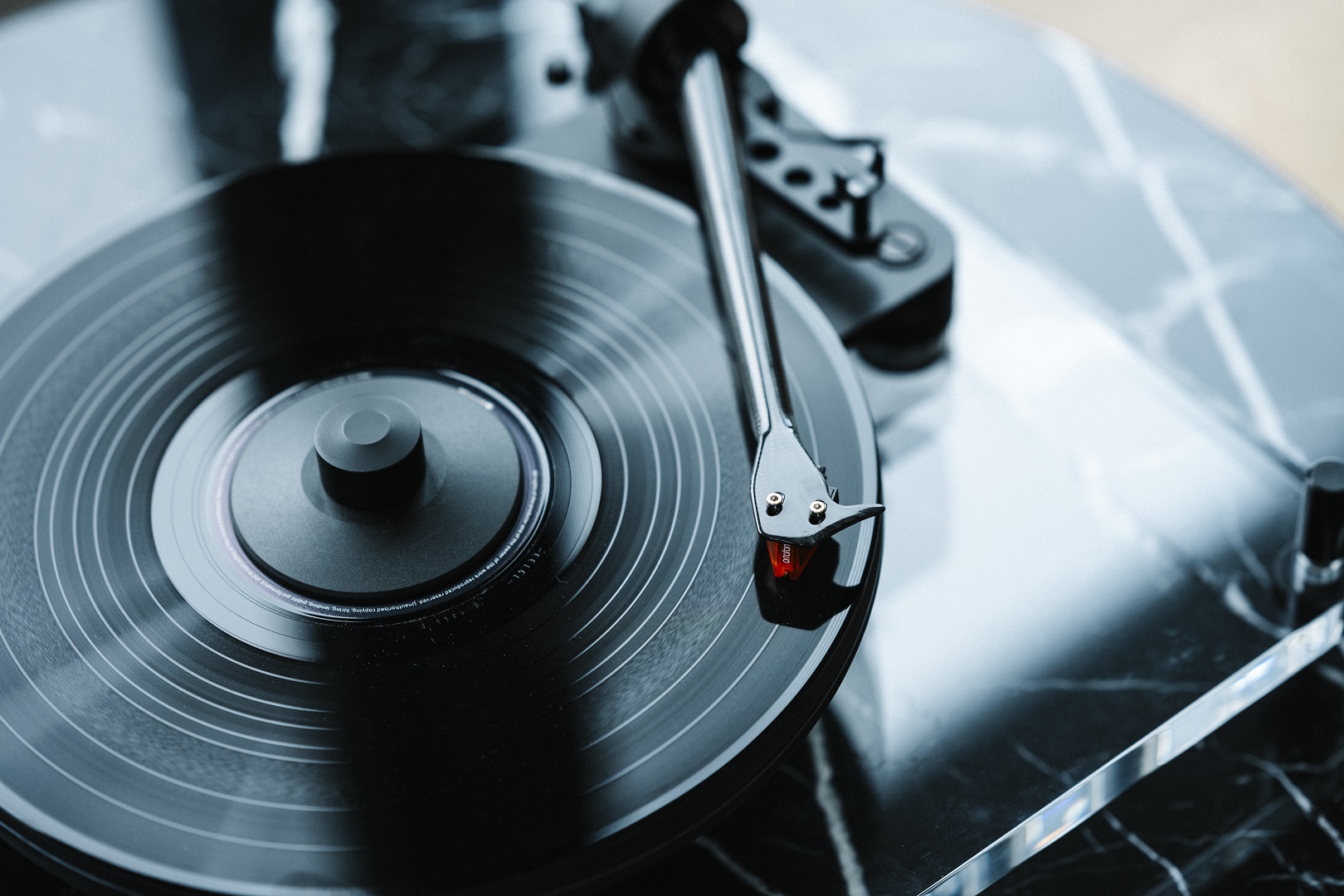 pro-ject-perspective-final-edition-hochwertiger-plattenspieler image 3