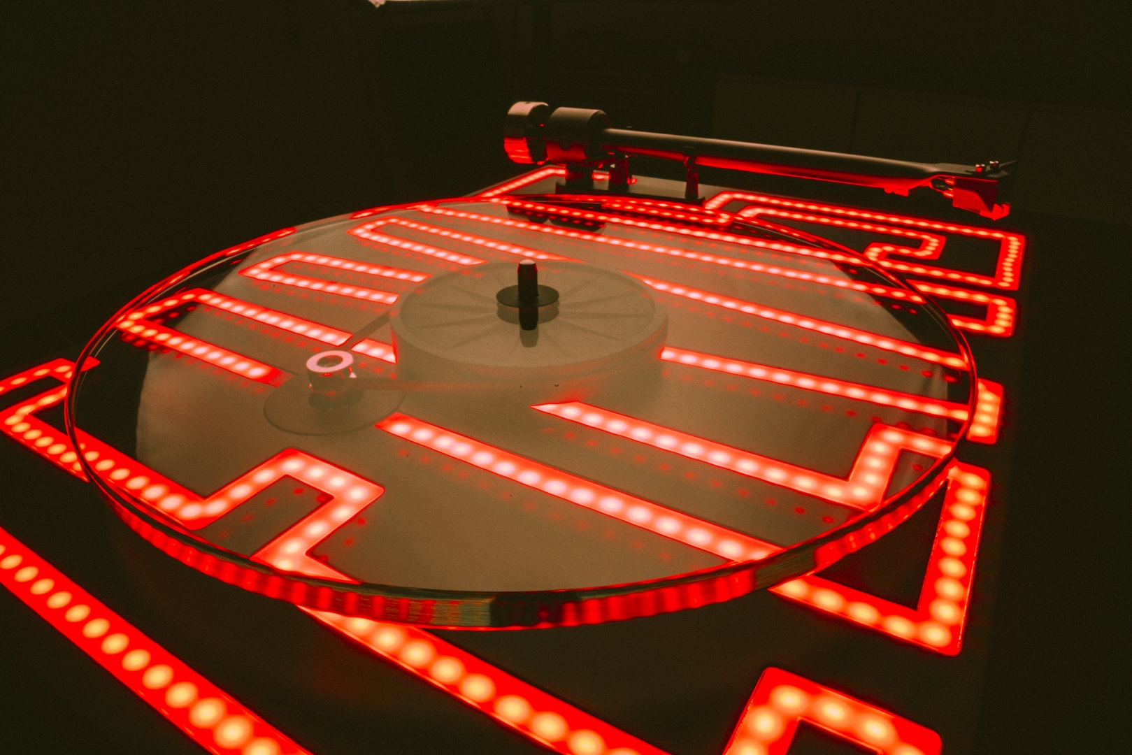 pro-ject-elvis-turntable-plattenspieler image 3