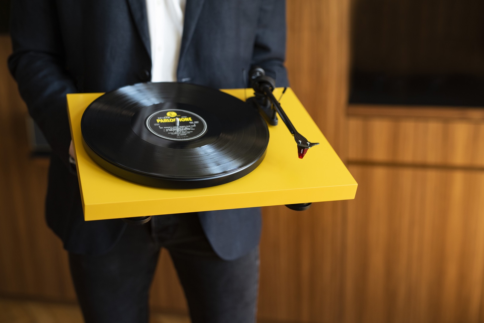 pro-ject-debut-carbon-evo-plattenspieler image 3