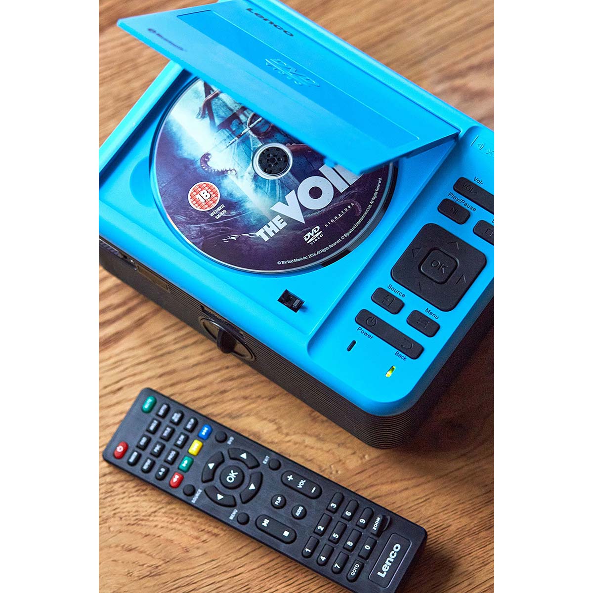 lenco-lpj-500bu-lcd-beamer-mit-dvd-player-und-bluetooth-blau image 3