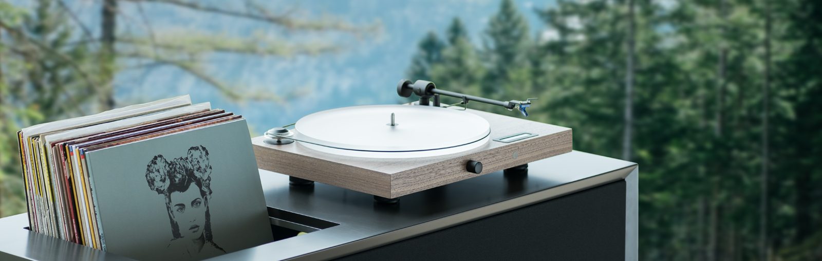pro-ject-juke-box-s2-all-in-one-audiosystem-mit-acrylplattenteller-und-pick-it-2 image 2