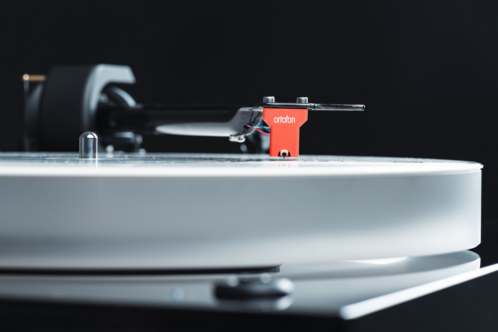 pro-ject-x2-b-hochwertiger-plattenspieler-ohne-vorverst-rker image 5
