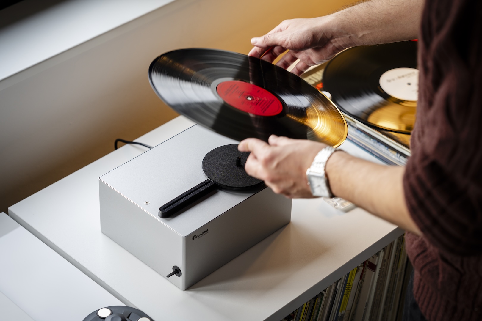 pro-ject-vc-e-mini-kompakte-schallplattenwaschmaschine-mit-bodenabsaugung image 7