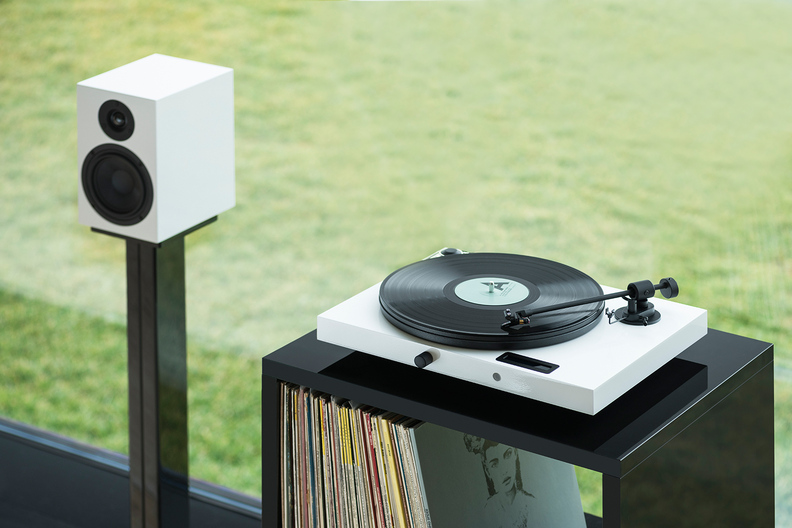 pro-ject-juke-box-e-all-in-one-plattenspieler-mit-bluetooth-und-verst-rker image 2