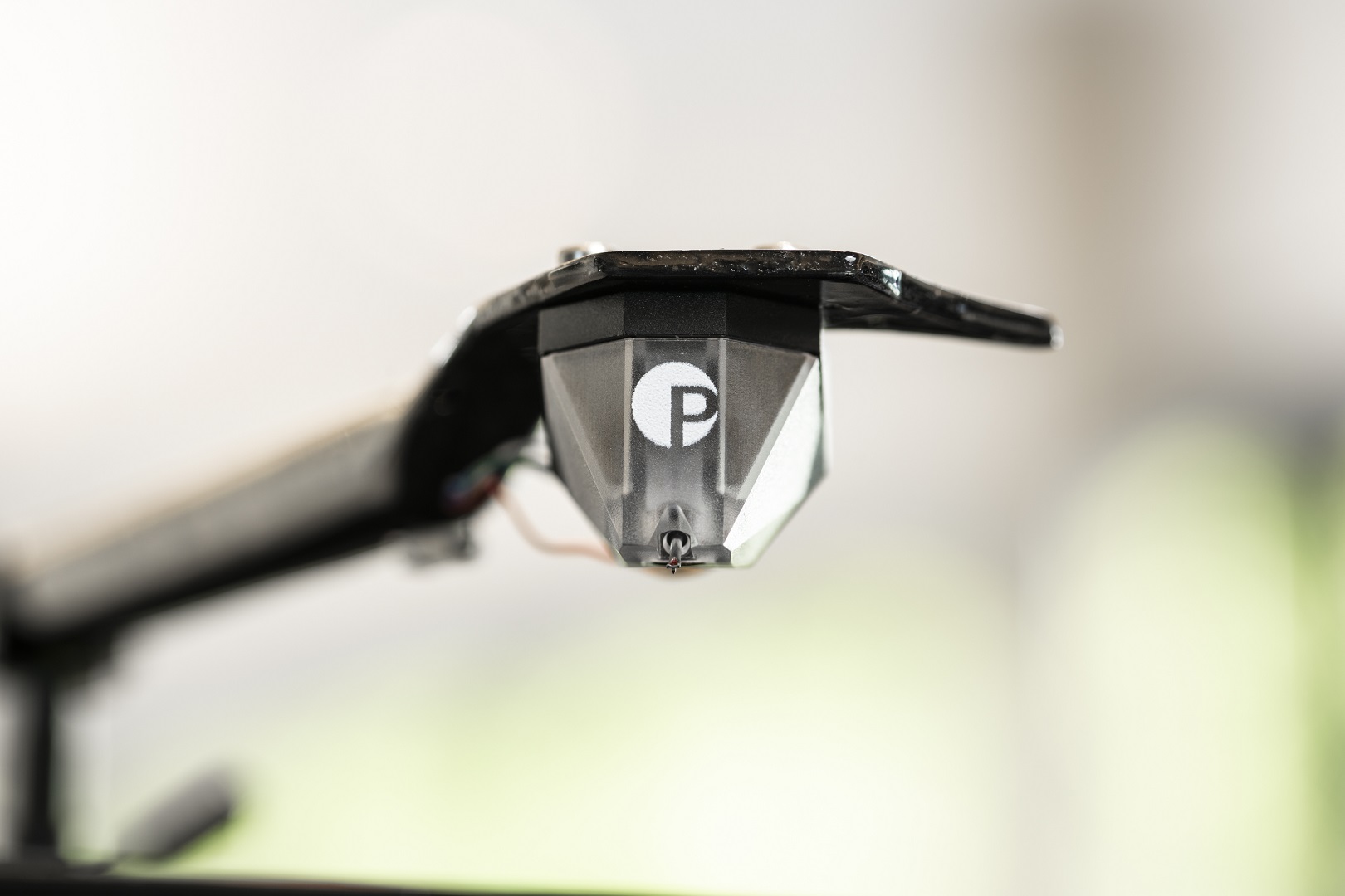 pro-ject-pick-it-pro-balanced image 2