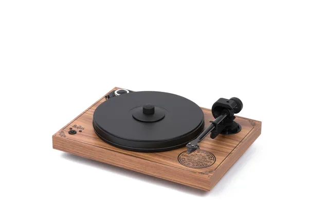 pro-ject-2xperience-sb-sgt-pepper-limited-edition-limitierter-beatles-plattenspi image 1