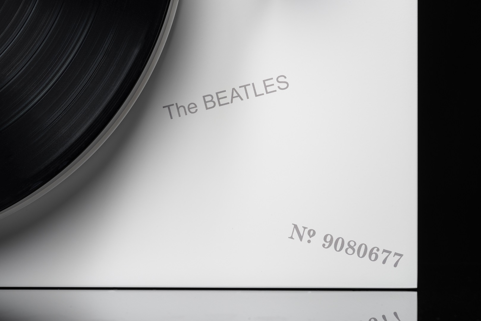 pro-ject-2xperience-the-beatles-white-album-limitierter-plattenspieler-2 image 3