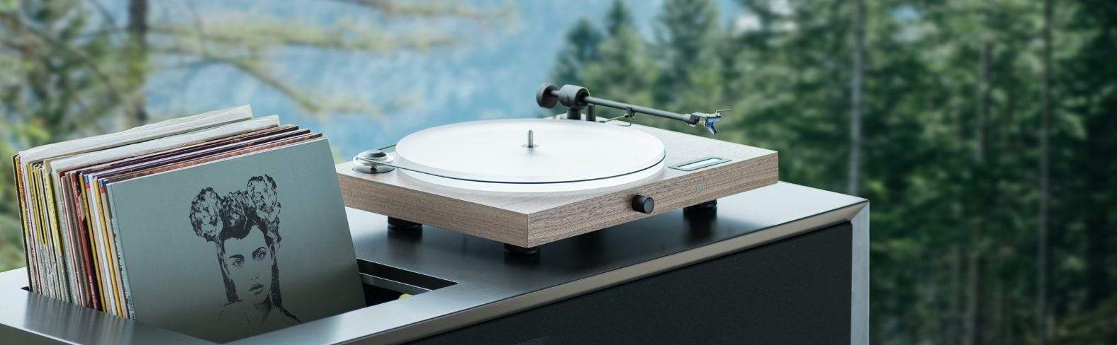 pro-ject-juke-box-s2-all-in-one-plattenspieler-mit-acrylteller-und-pick-it-25a image 2