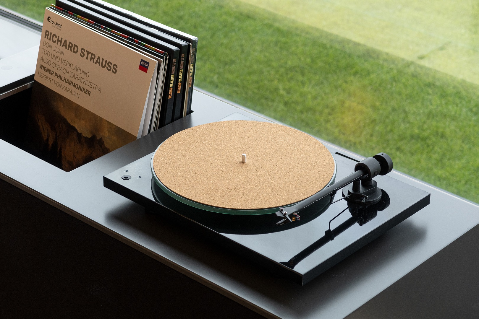 pro-ject-cork-it-plattentellerauflage-aus-kork image 2
