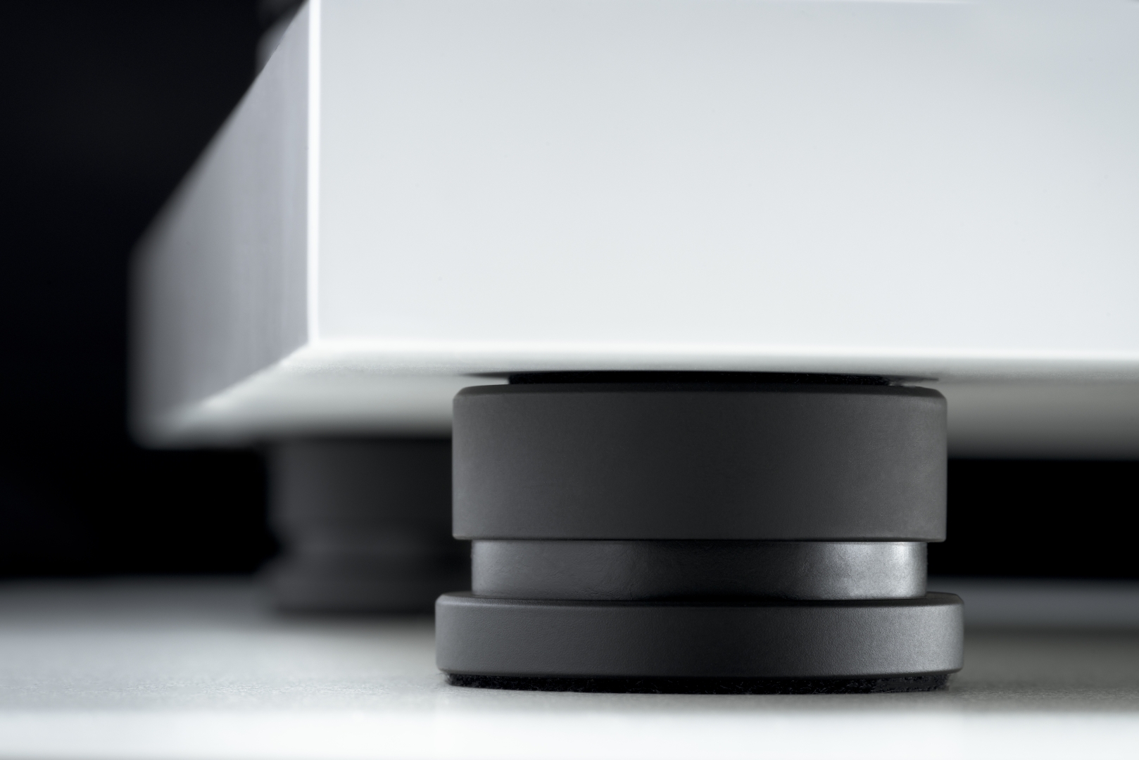 pro-ject-debut-iii-s-audiophile-plattenspieler-mit-s-f-rmigem-aluminium-tonarm-u image 5