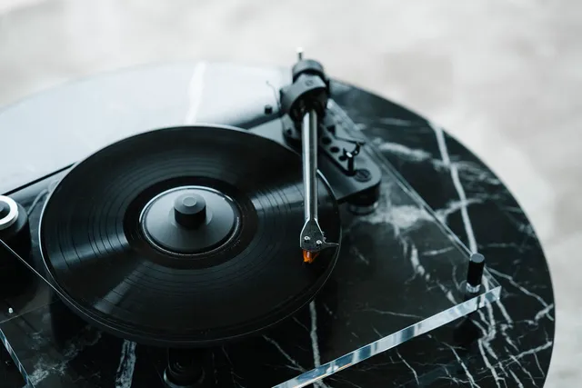 pro-ject-perspective-final-edition-hochwertiger-plattenspieler image 1