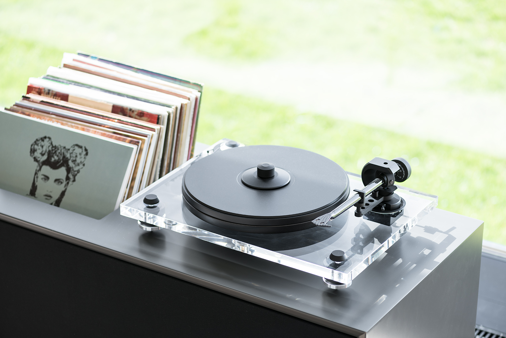 pro-ject-2xperience-dc-acryl-plattenspieler image 2