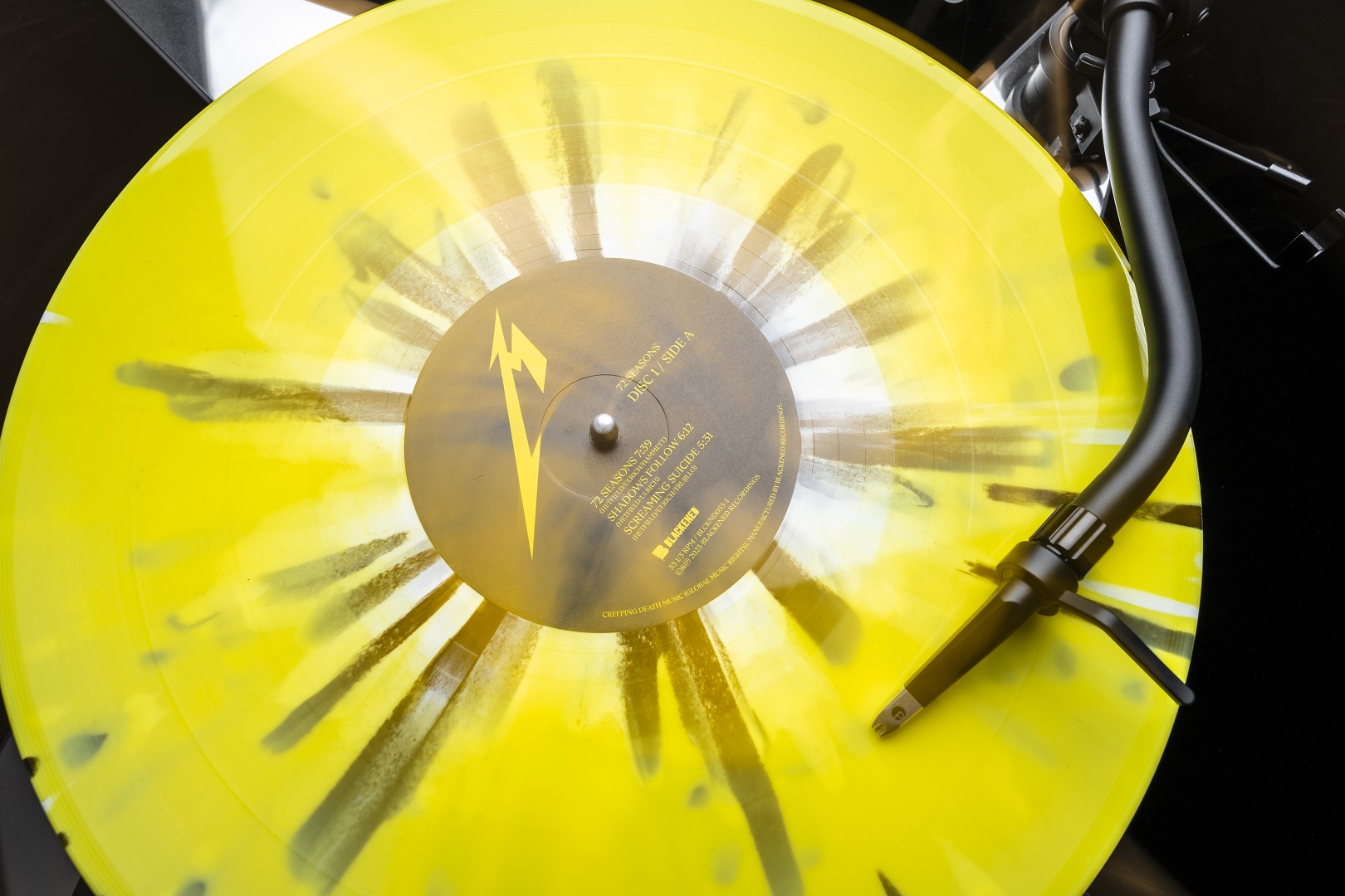 pro-ject-metallica-turntable-limitierter-plattenspieler-im-band-design image 3