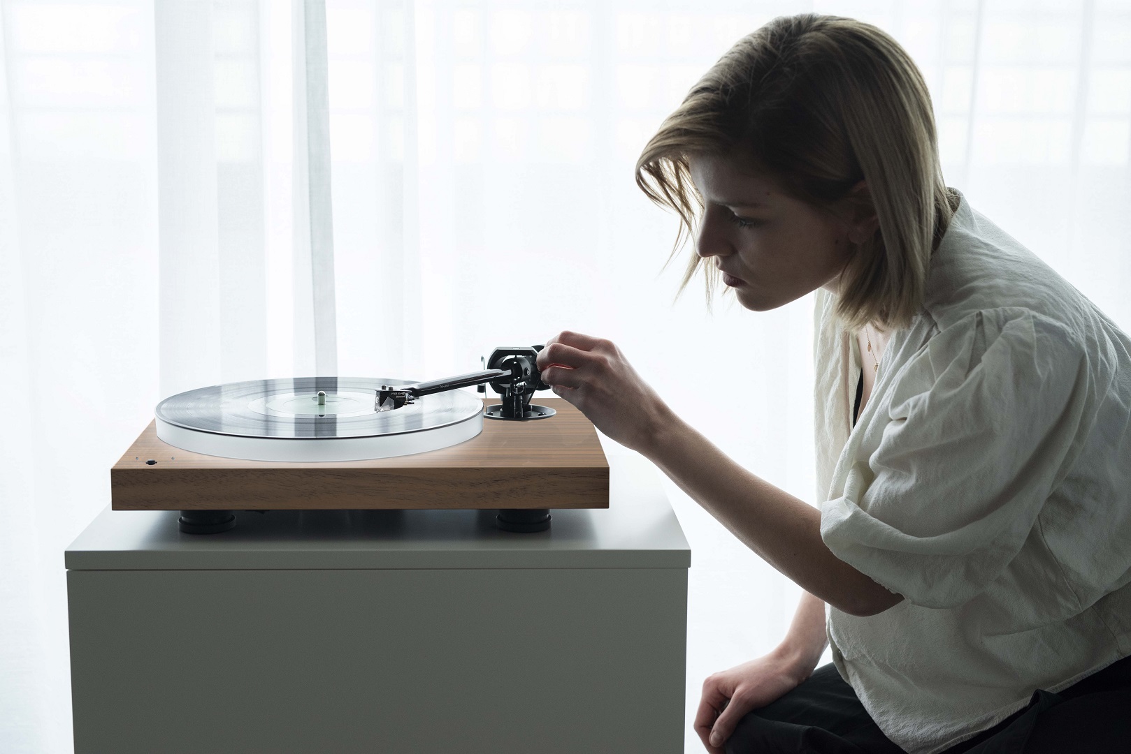 pro-ject-x1-b-audiophiler-plattenspieler-x-line image 3